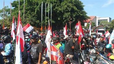 Demo di Pati Memanas: Kronologi dan Penyebab Aksi Terkini 2025!